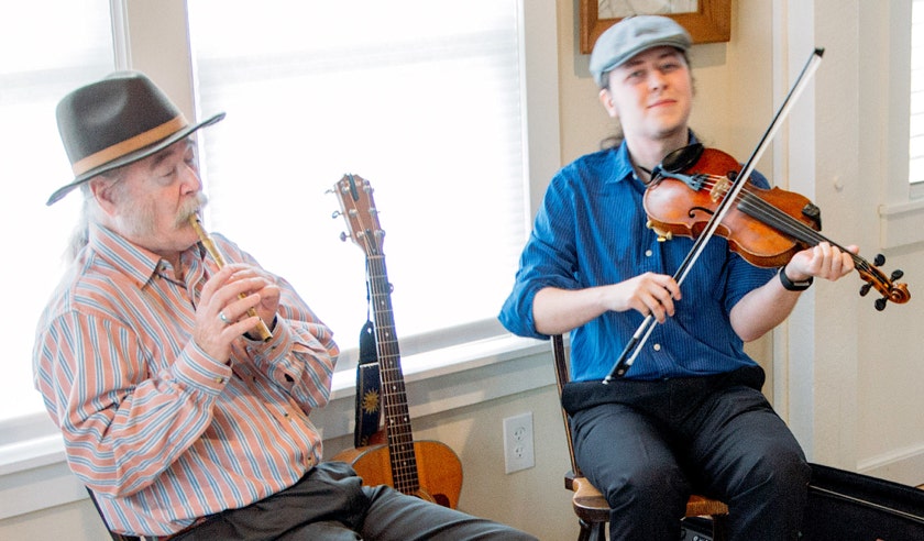 Pennywhistle and fiddle music, Ryan and Brennish Thomson